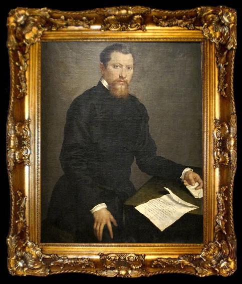 framed  Giovanni Battista Moroni Portrait of a Man, ta009-2